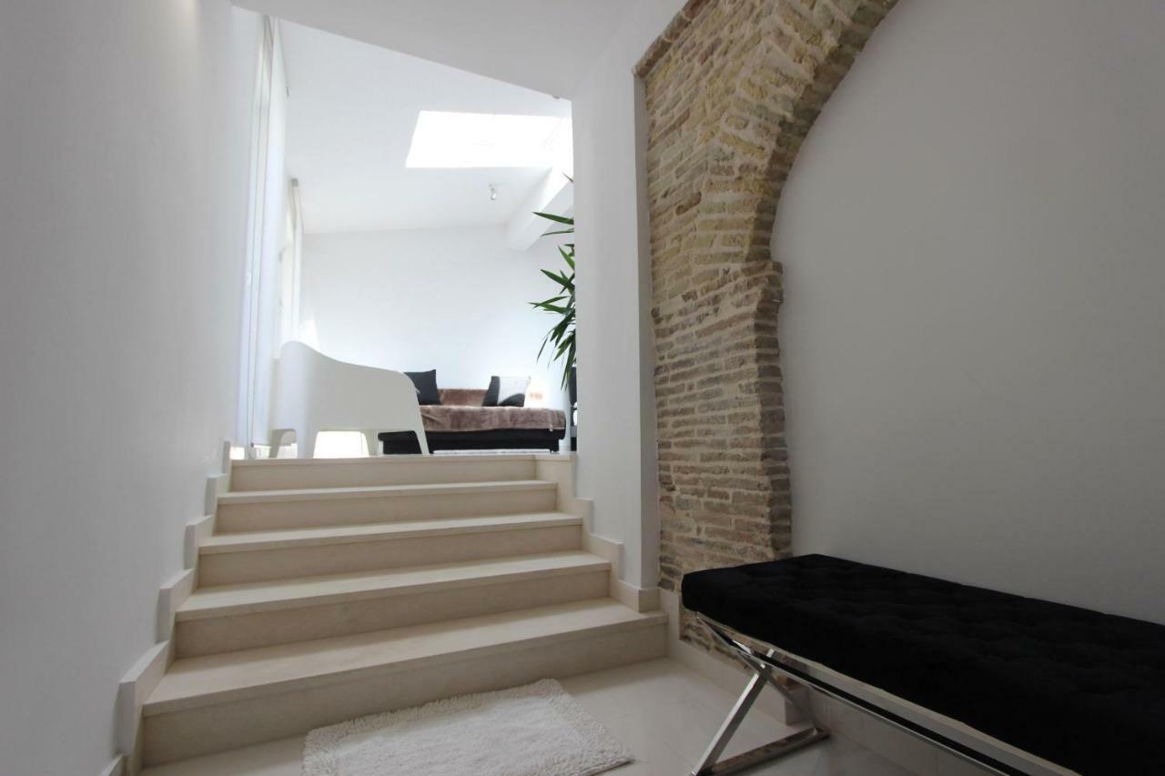 4K Centre Apartment Zara Esterno foto